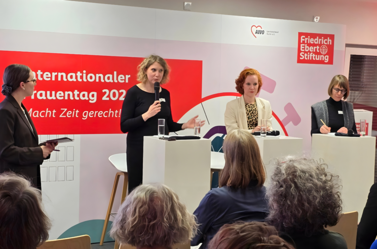 Diskussionspanel beim Event FES x AWO zum Frauentag.