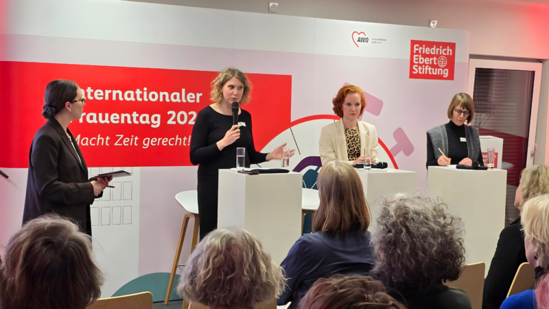 Diskussionspanel beim Event FES x AWO zum Frauentag.